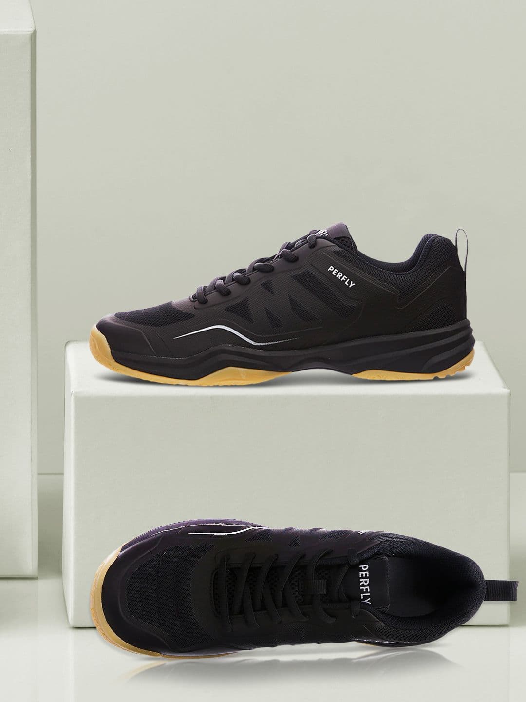 Decathlon Perfly - Men Black BS 530 Breathable Badminton Shoes - view 1