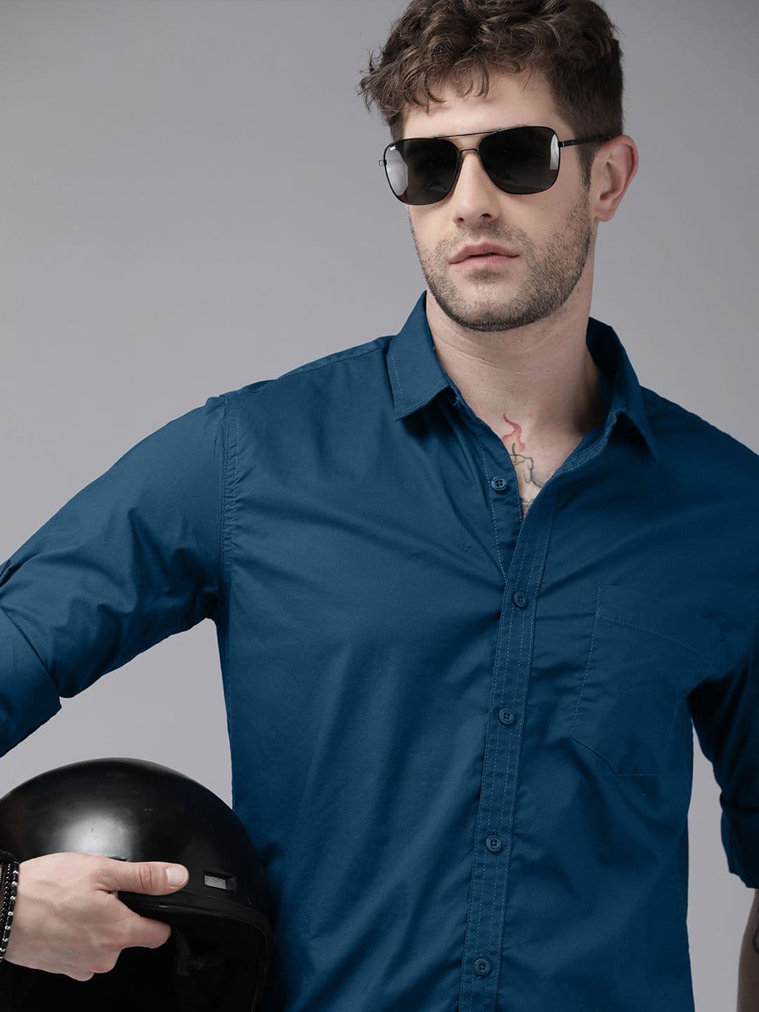 Roadster Men Blue Slim Fit Solid Casual Shirt - view 1