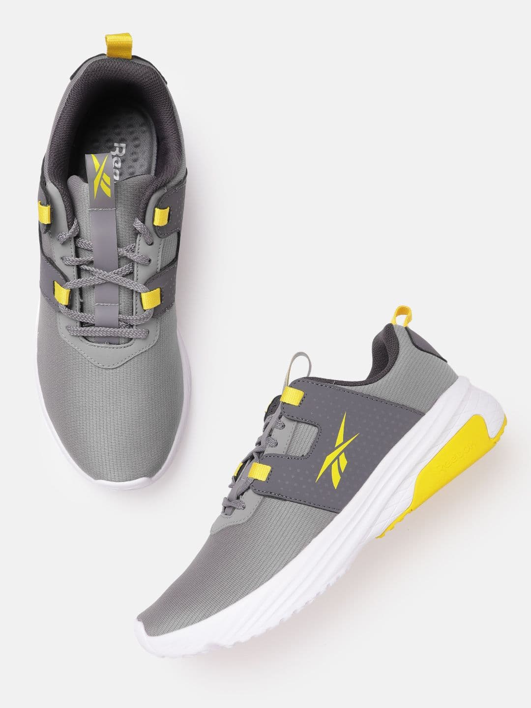 Reebok Men Grey Self Striped Coastland Running Shoes - view 1