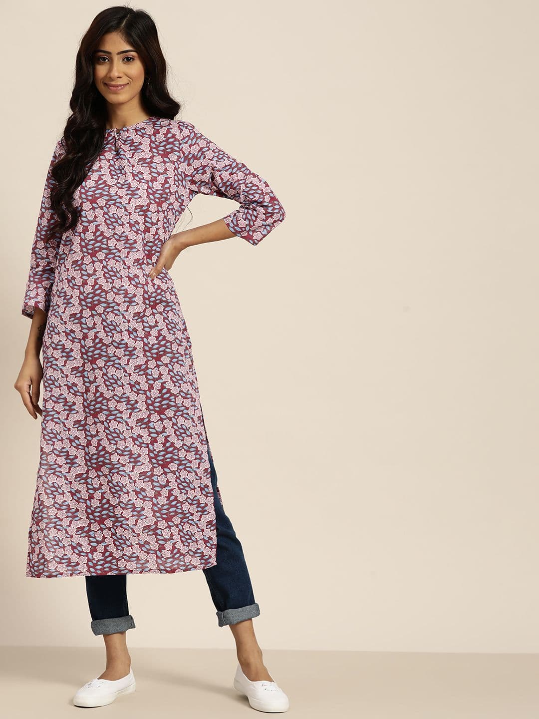 Sangria Women Magenta & Purple Floral Printed Cotton Keyhole Neck Kurta - view 1