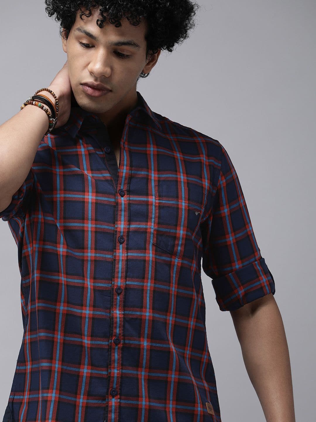 Roadster Men Navy Blue And Red Checked Slim Fit Pure Cotton Casual Shirt - view 1