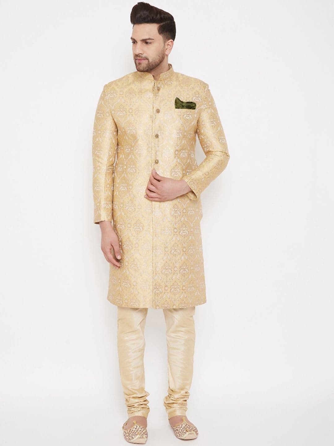 VASTRAMAY Men Gold-Coloured & White Brocade Slim-Fit Sherwani Set