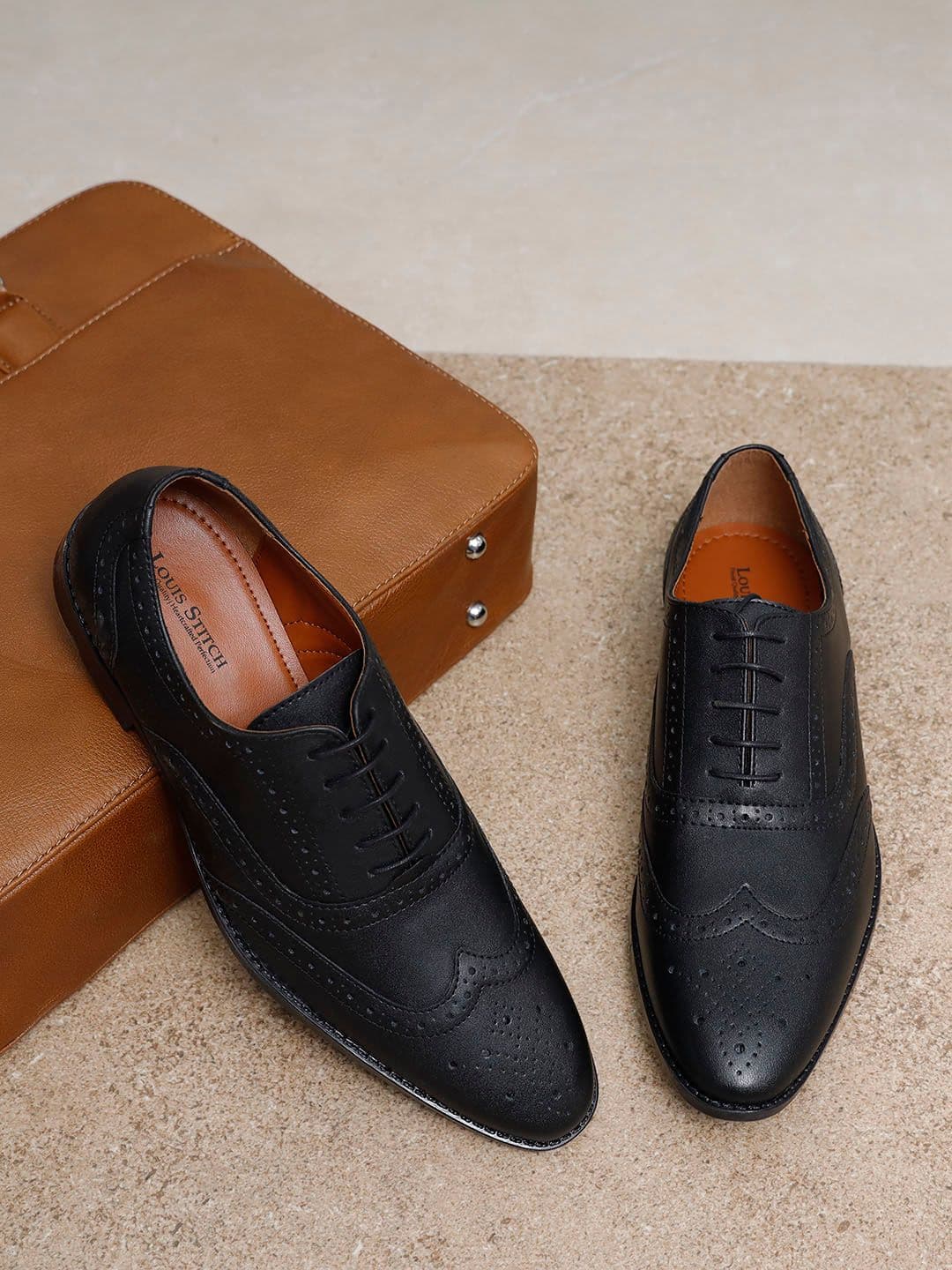 LOUIS STITCH Men Black Solid Genuine Italian Leather Formal Brogues - view 1