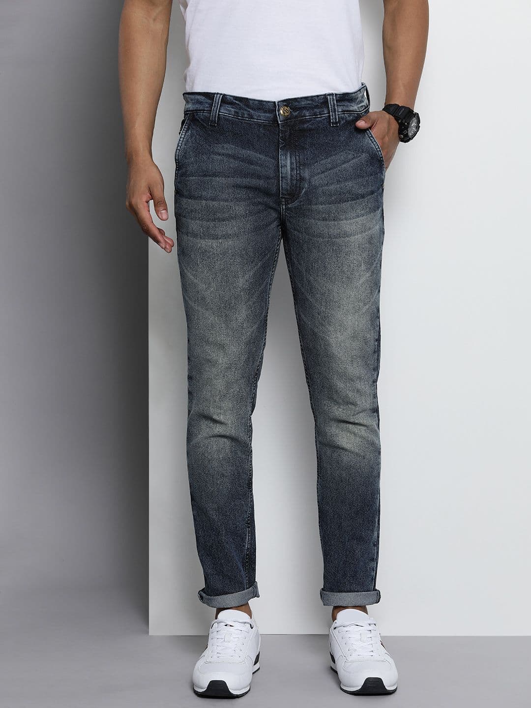 The Indian Garage Co Men Blue Slim Fit Mildly Distressed Light Fade Stretchable Jeans - view 1