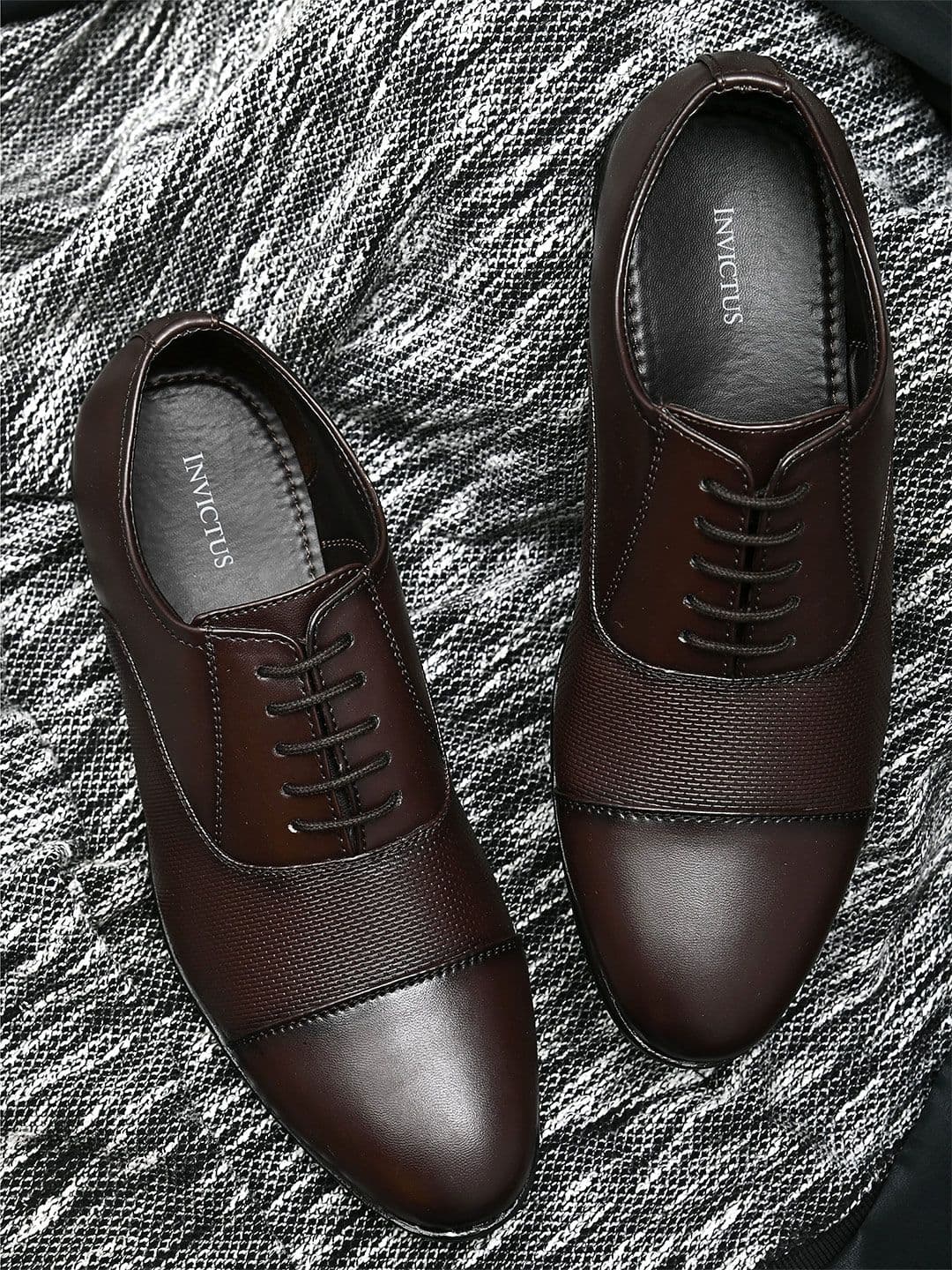 INVICTUS Men Brown Woven Design Oxfords Formal Shoe - view 1