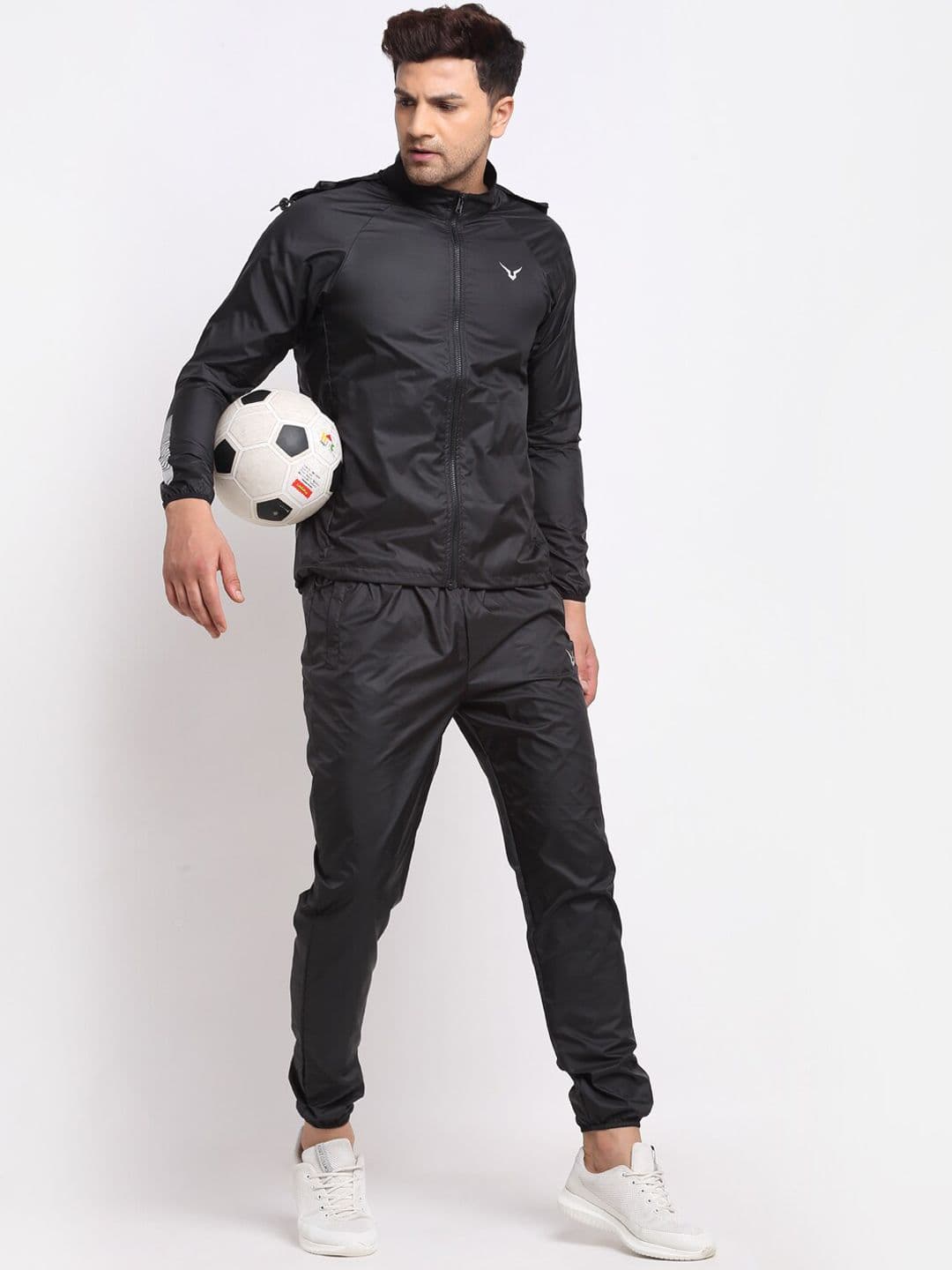 Invincible Men Round Neck Windrunner Outdoor Tracksuit