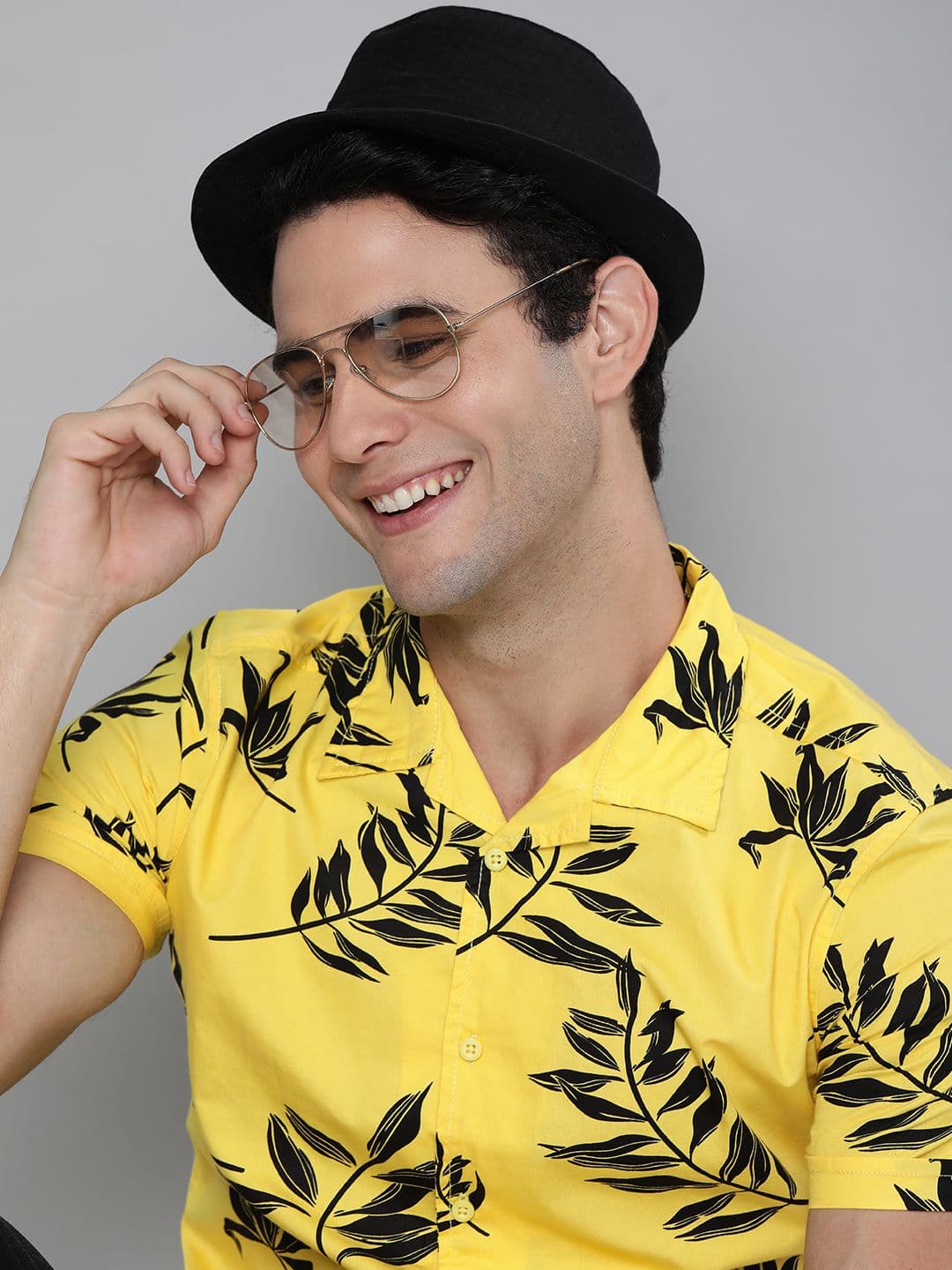 HERE&NOW Men Yellow Slim Fit Tropical Printed Pure Cotton Casual Shirt - view 1