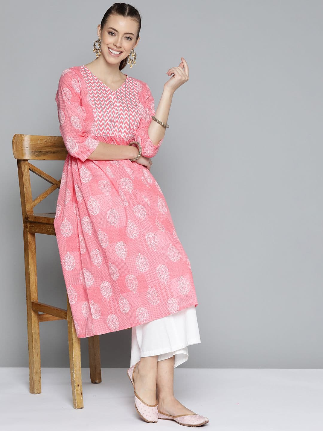 HERE&NOW Women Pink & White Ethnic Motifs Printed Gotta Patti Pure Cotton Kurta - view 1