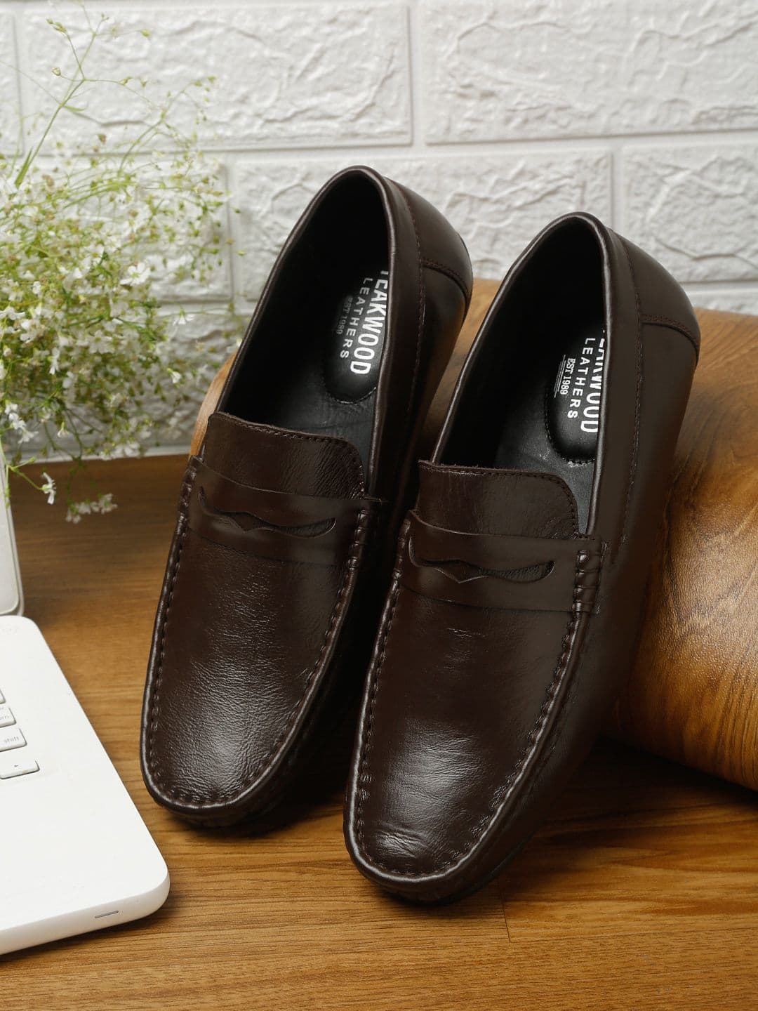 Teakwood Leathers Men Brown Solid Leather Formal Loafers - view 1