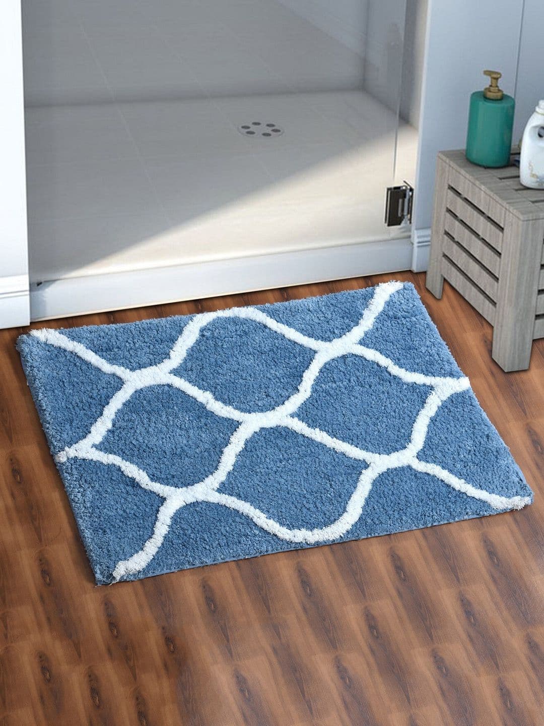 AEROHAVEN Turquoise-Blue & White Solid 1850 GSM Microfiber Anti-Skid Bath Rug - view 1
