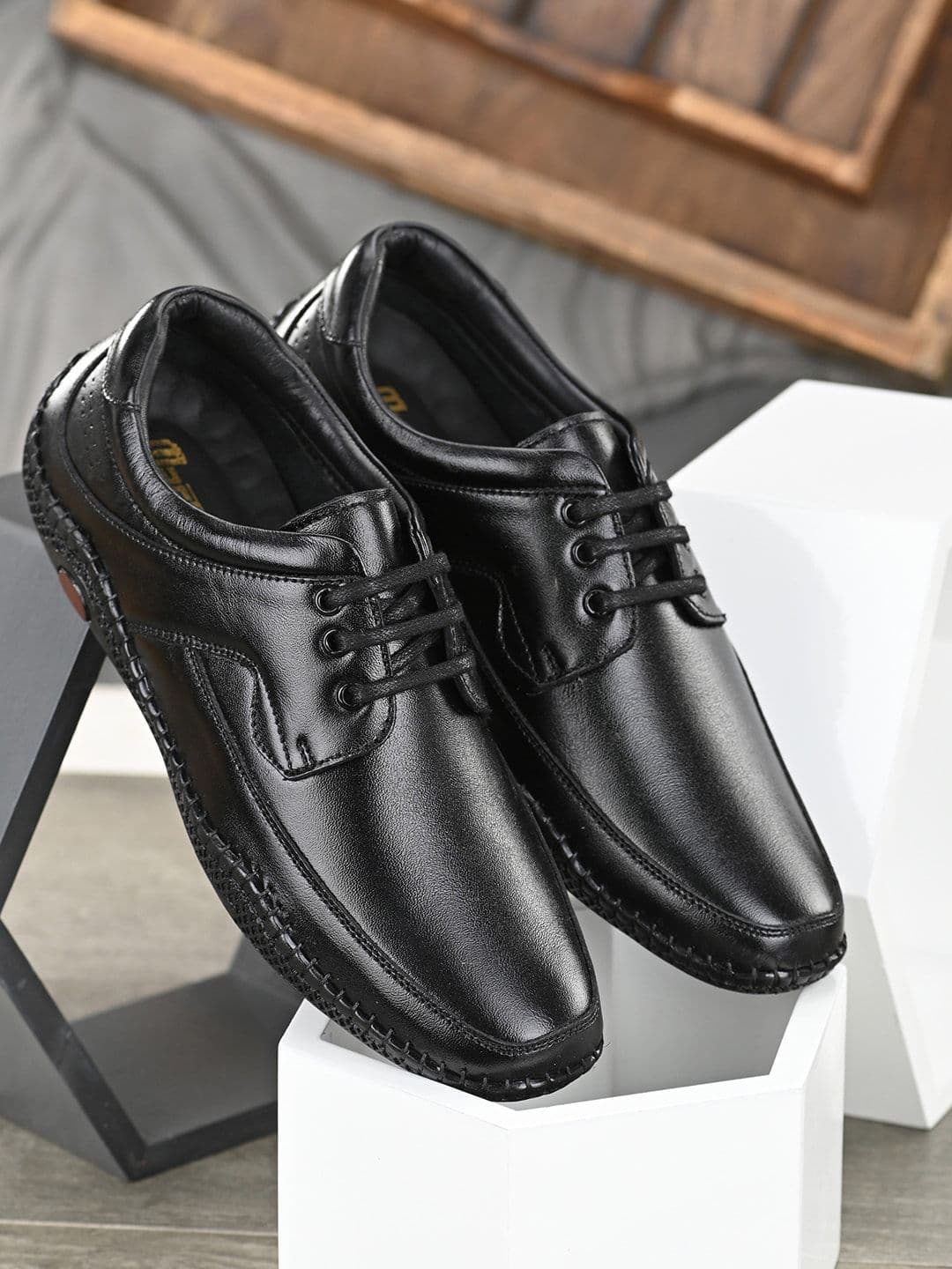 Mactree Men Black Leather Formal Derbys - view 1