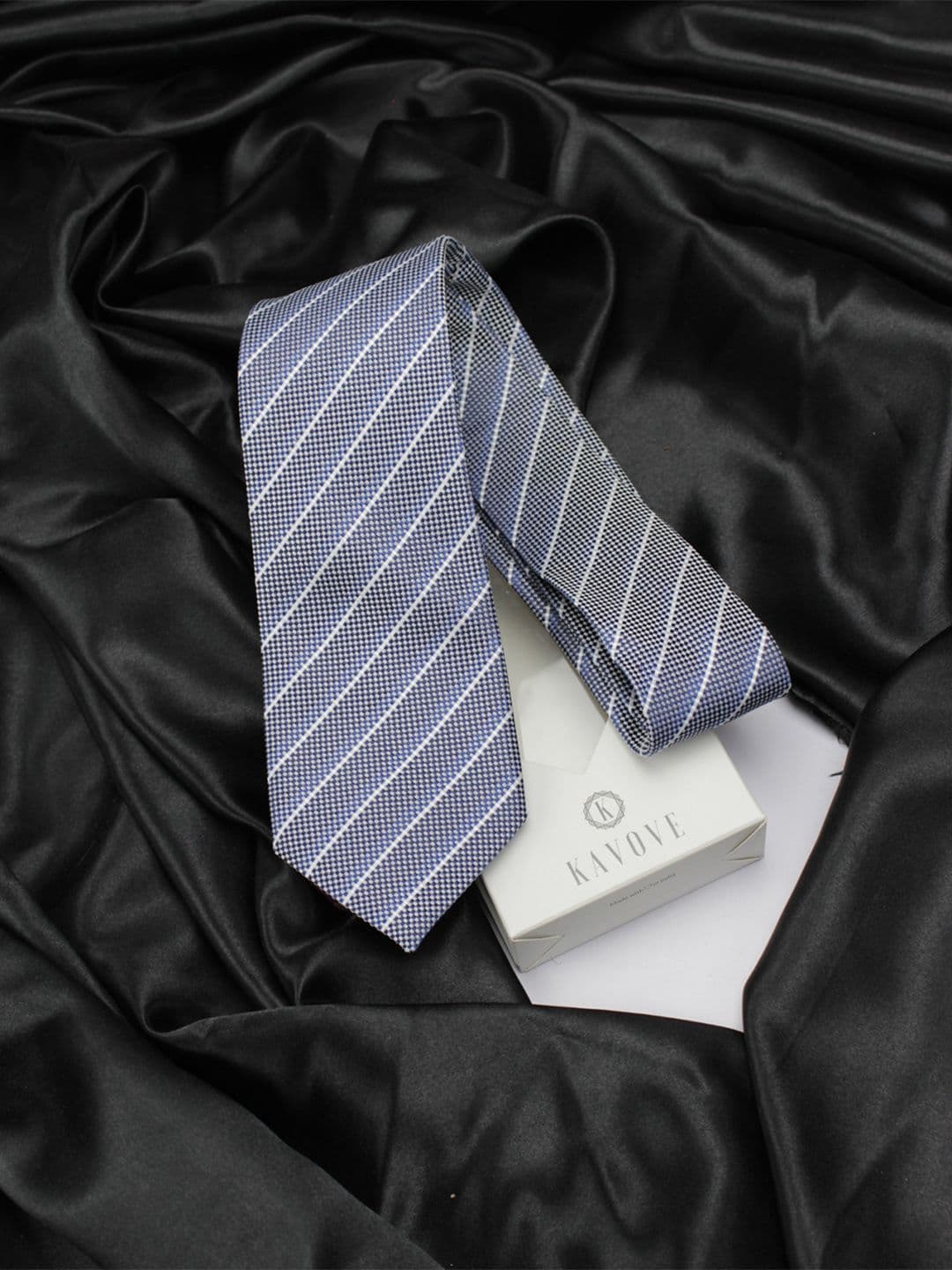Kavove Men Blue & White Striped Broad Tie - view 1