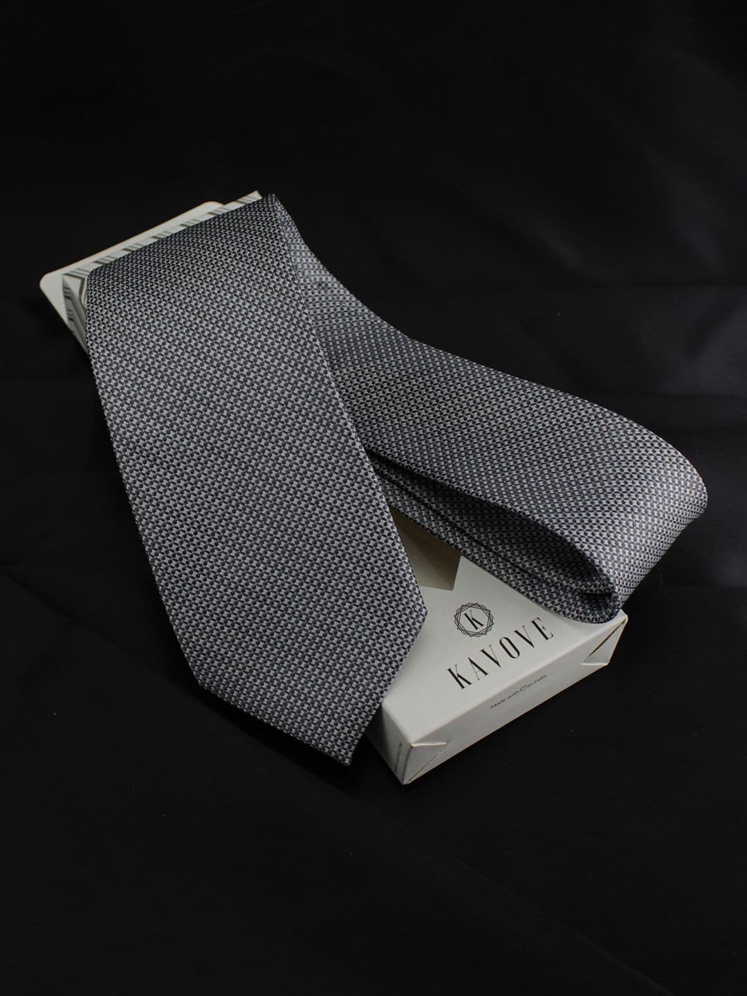 Kavove Men Grey Printed Broad Neck Tie - view 1