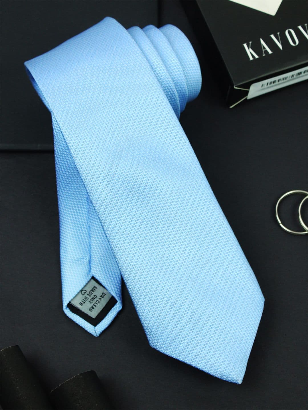 Kavove Men Blue Woven Design Broad Tie - view 1