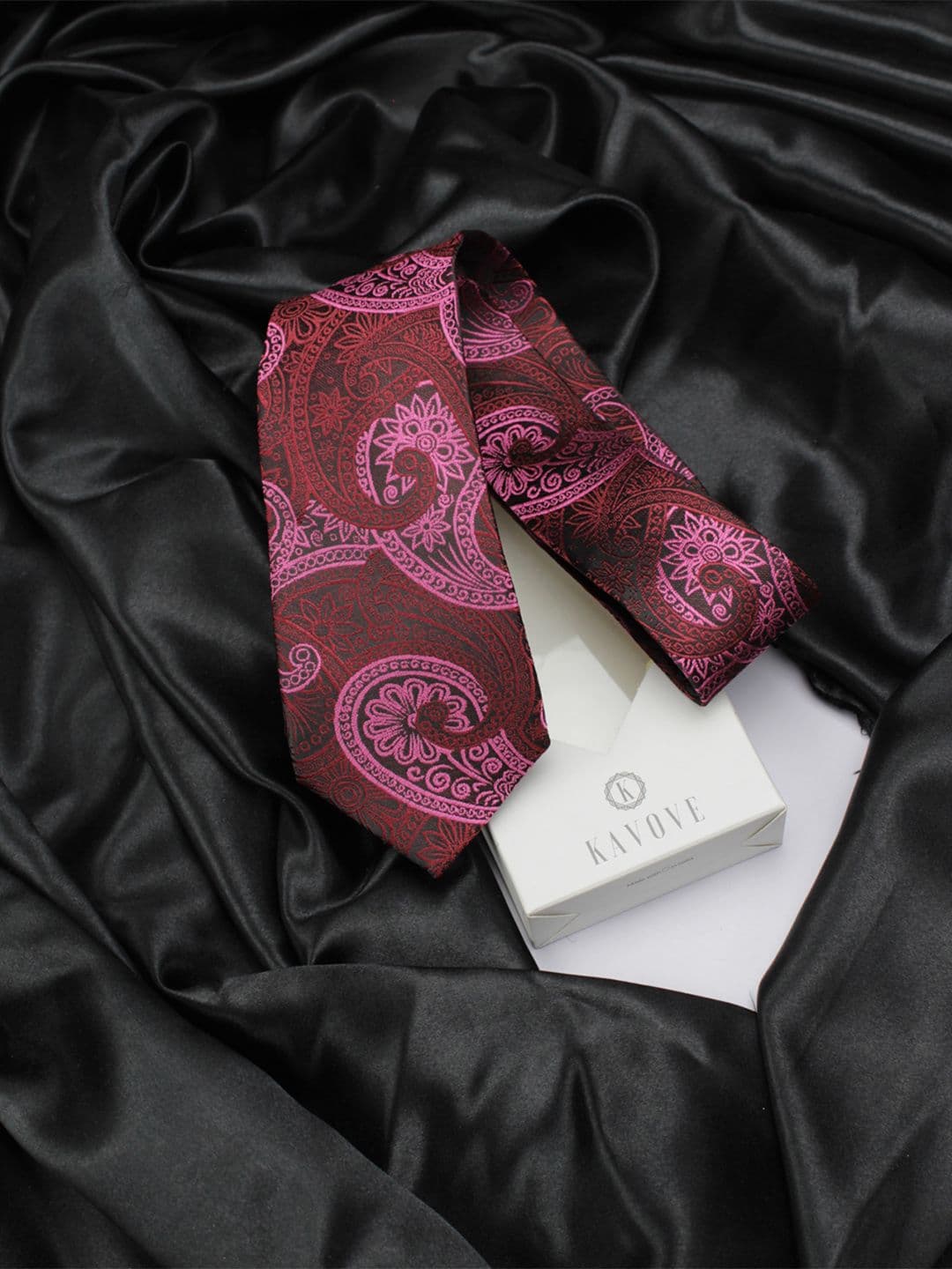 Kavove Men Red & Pink Printed Broad Tie - view 1