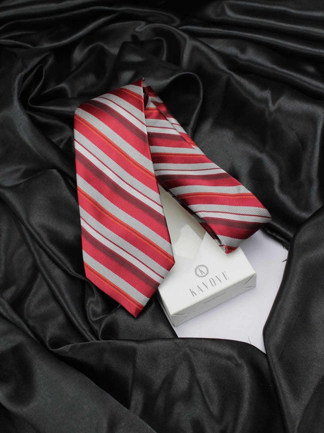 Kavove Men Red & White The Selective Striped Broad Tie - view 1