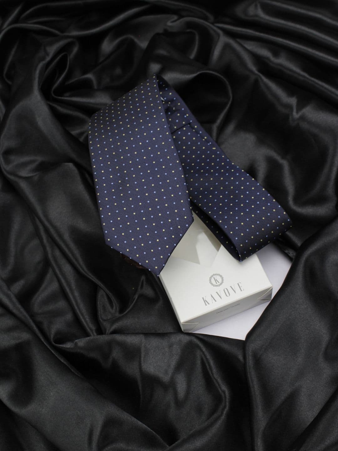 Kavove Men Blue Woven Design Broad Tie - view 1