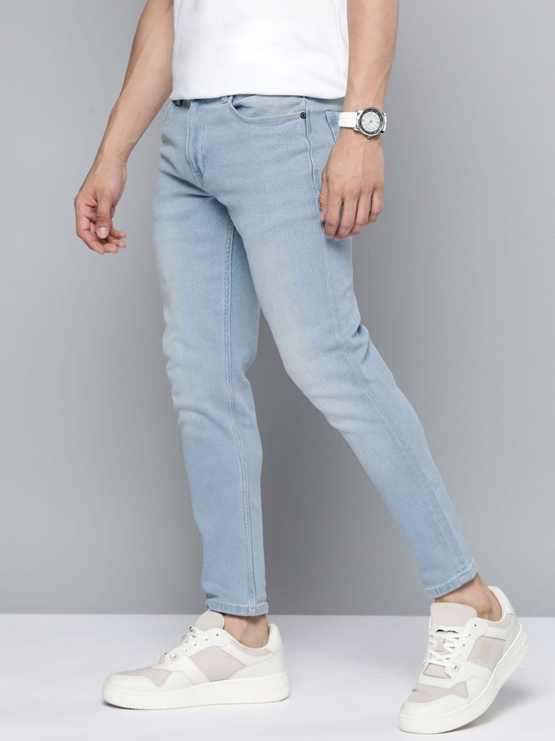 Mast & Harbour Men Blue Carrot Light Fade Stretchable Jeans - view 1