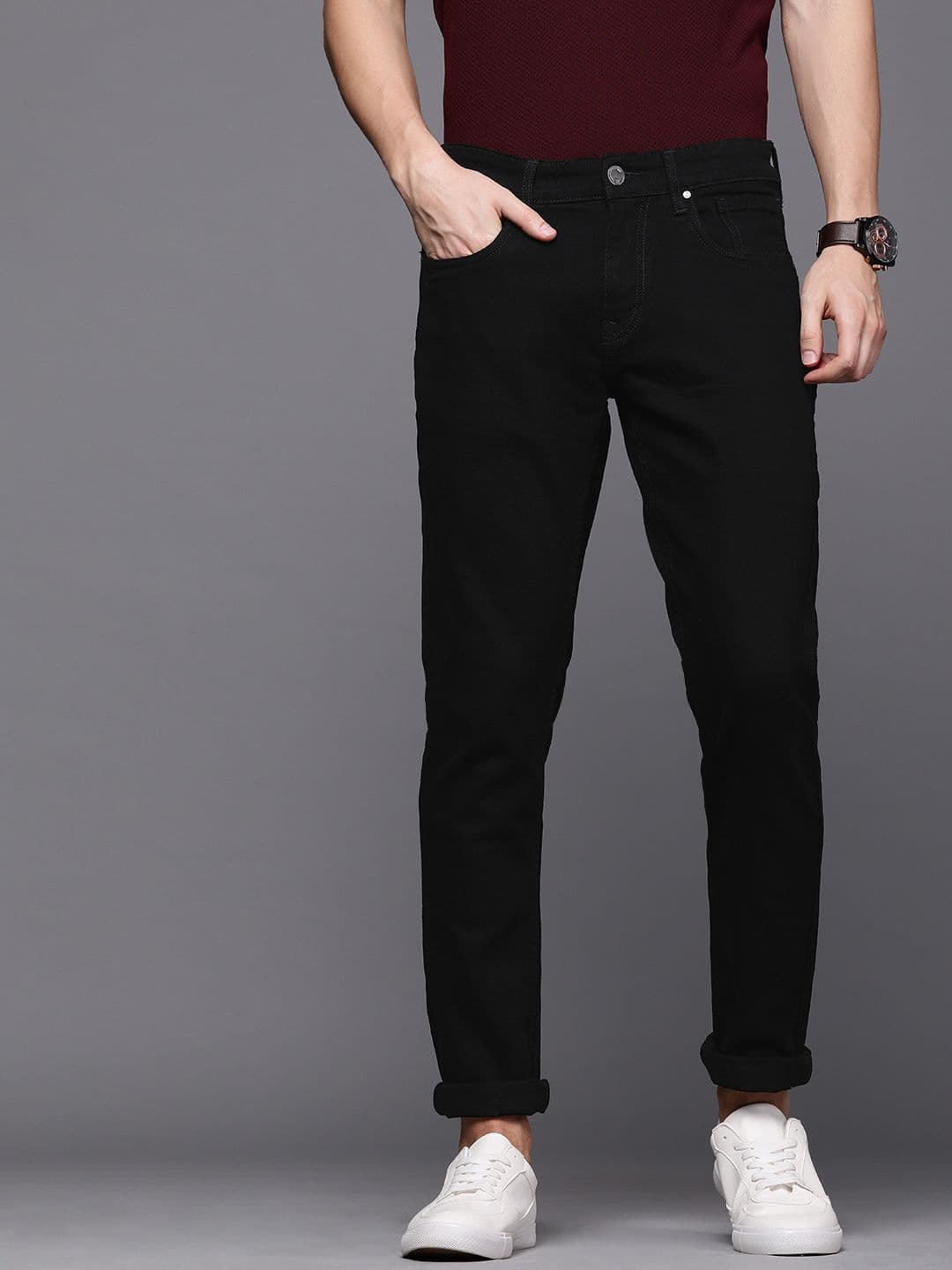 WROGN Men Black Slim Fit Mid-Rise Clean Look Stretchable Jeans - view 1