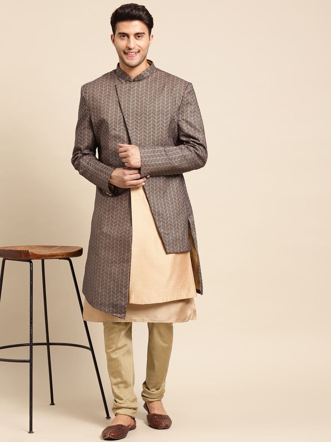 KISAH Men Printed Cotton Indowestern Sherwani Set - view 1