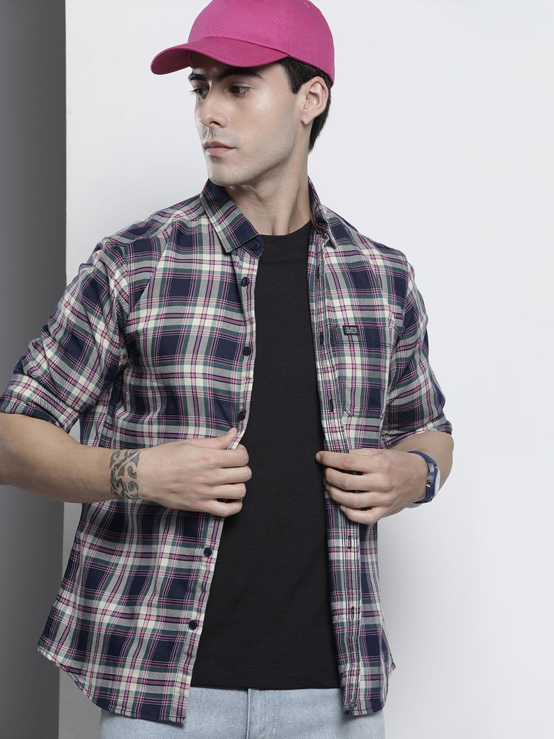 The Indian Garage Co Men Black Comfort Tartan Checked Casual Shirt - view 1