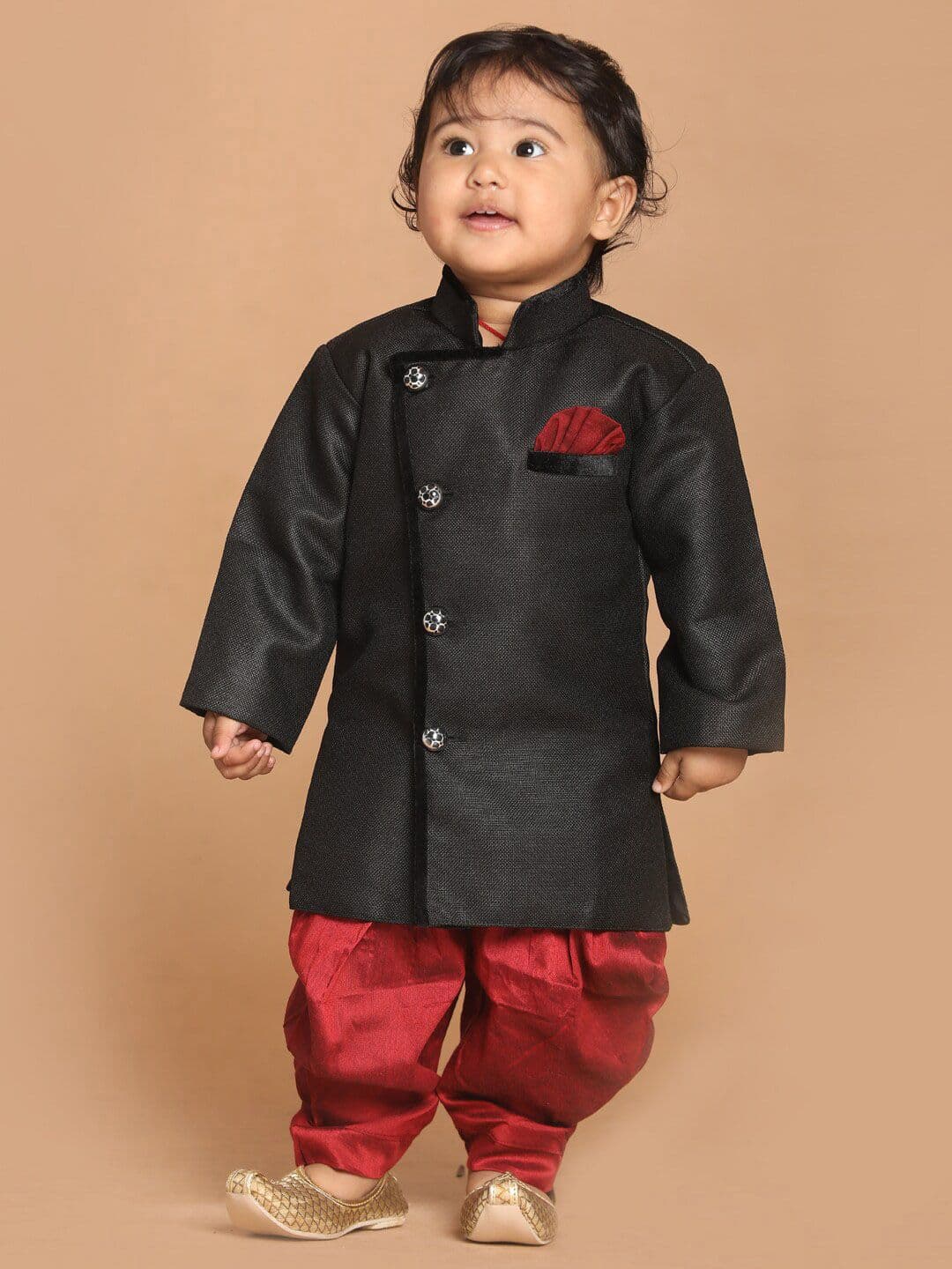 VASTRAMAY Boys Black & Maroon Solid Sherwani Set - view 1