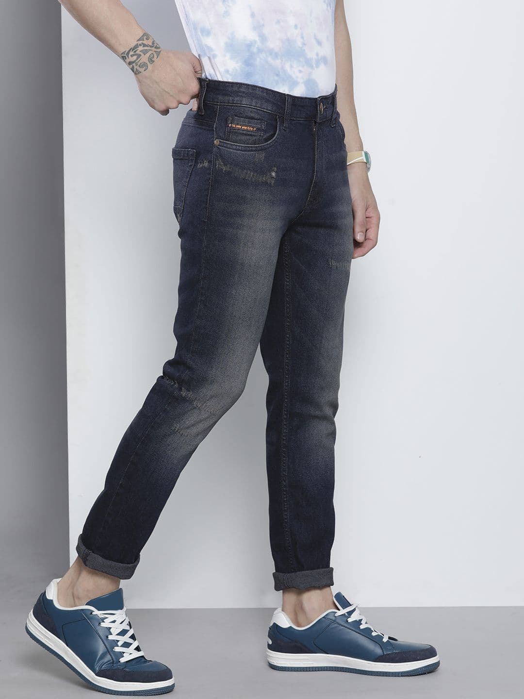 The Indian Garage Co Men Navy Blue Slim Fit Light Fade Stretchable Jeans - view 1