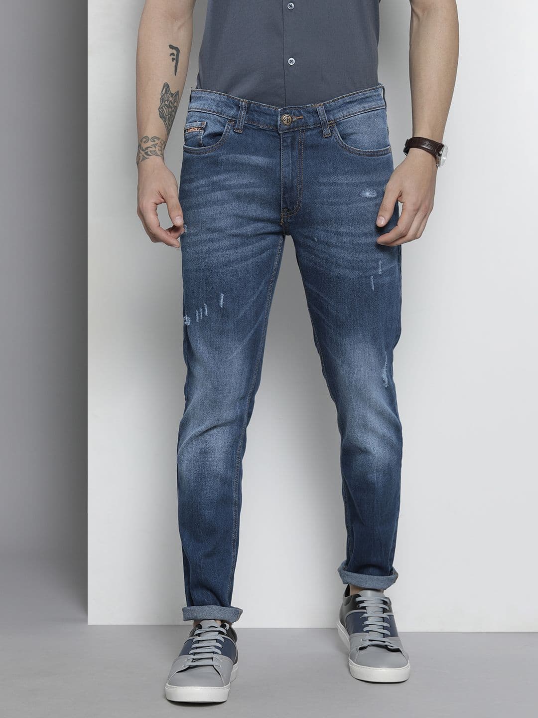 The Indian Garage Co Men Blue Slim Fit Low Distress Light Fade Stretchable Jeans - view 1