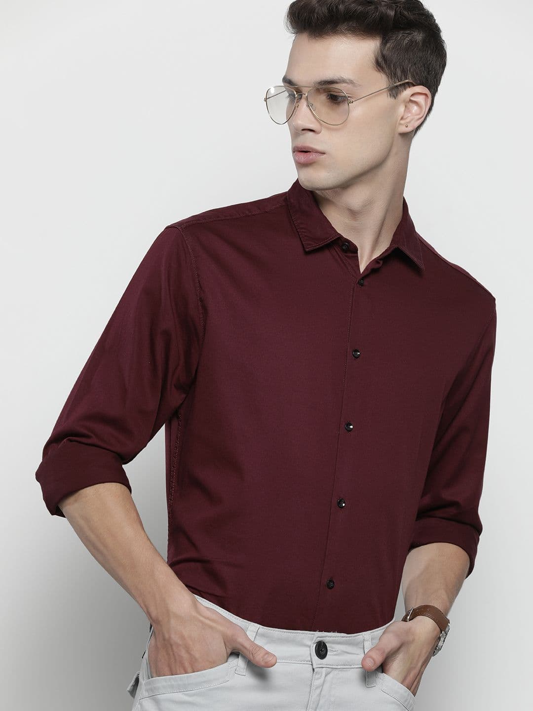 The Indian Garage Co Men Burgundy Solid Comfort Casual Shirt - view 1