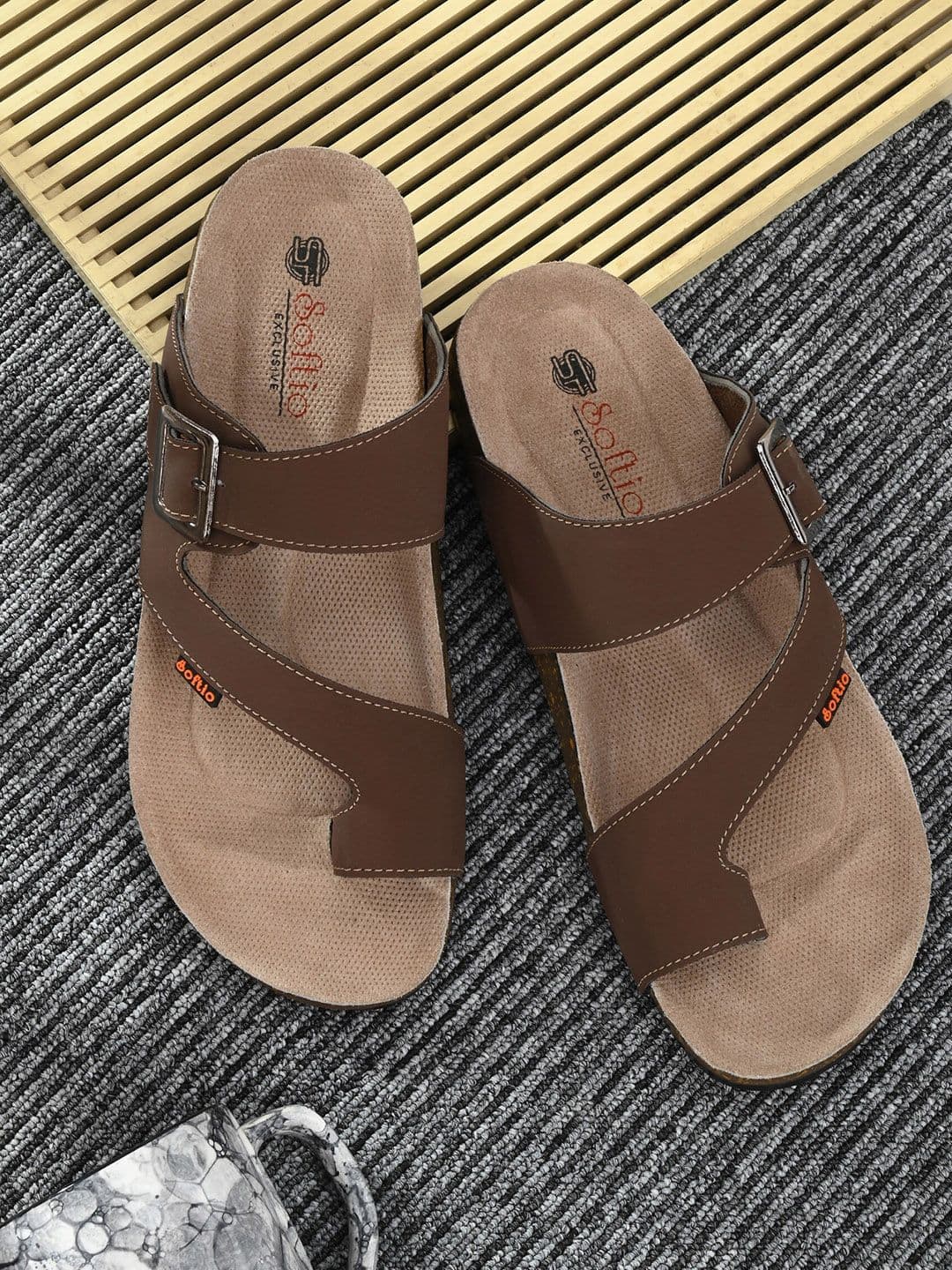 SOFTIO Men Brown Comfort Sandals - view 1