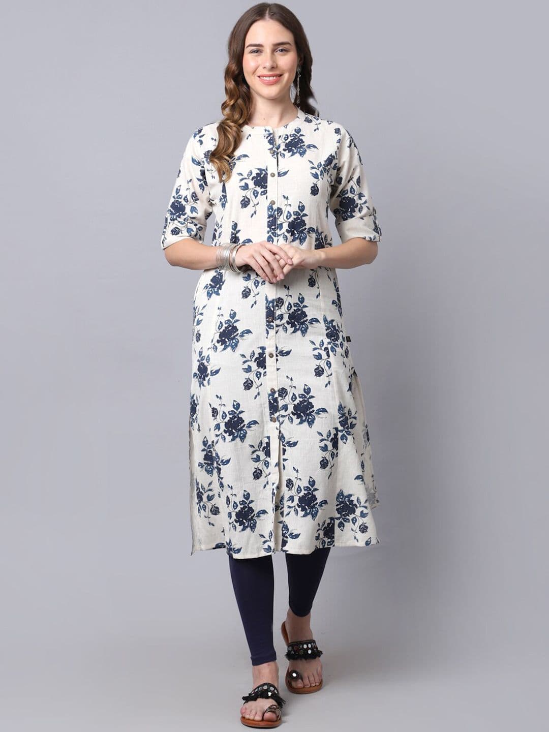 Pistaa Women Off White & Blue Floral Printed Kurta - view 1