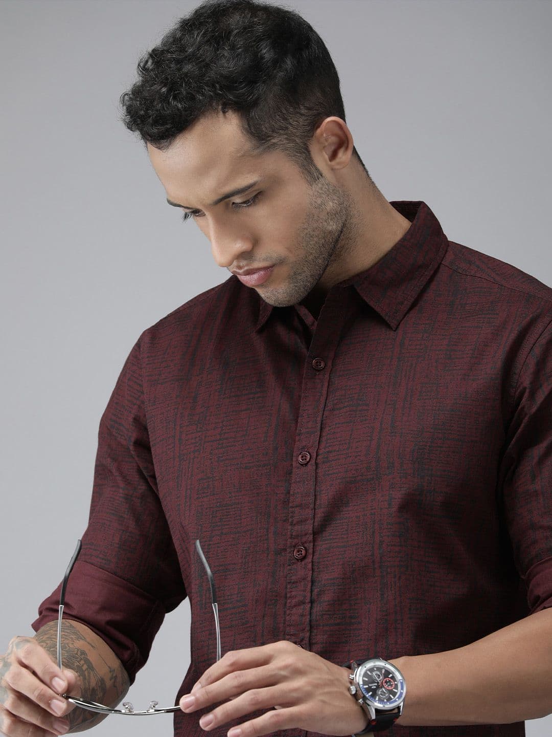 Roadster Men Burgundy Pure Cotton Abstract Printed Casual Shirt - view 1