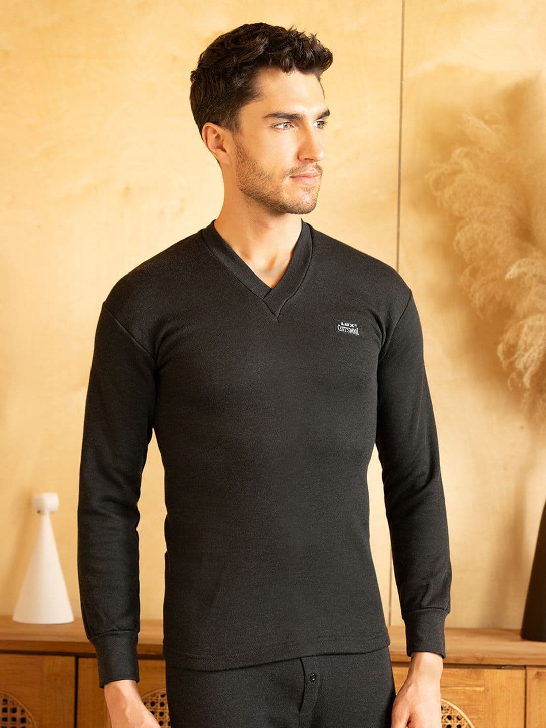 Lux Cottswool Men Charcoal Solid Cotton Thermal Top - view 1