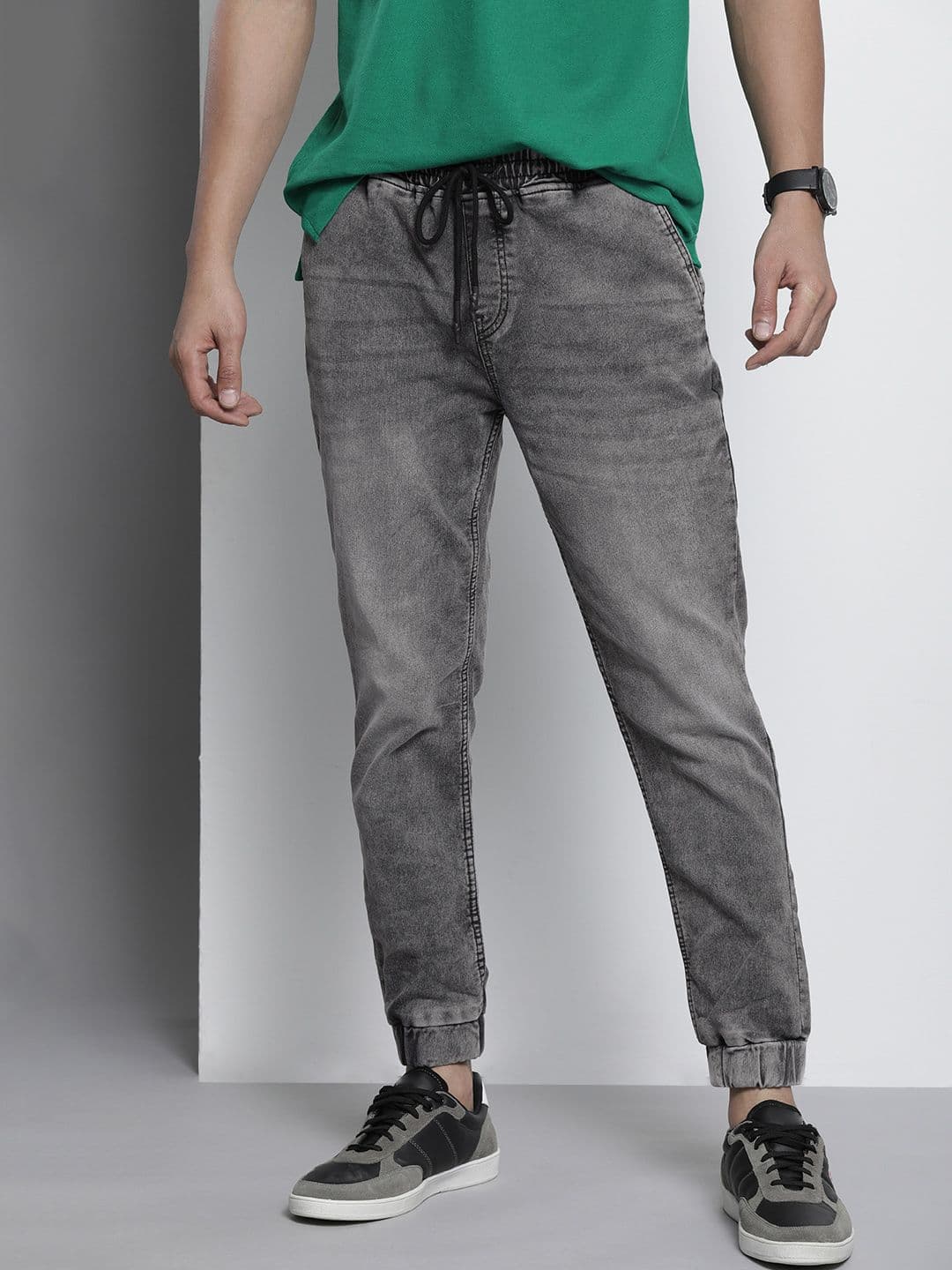 The Indian Garage Co Men Slim Fit Light Fade Jeans - view 1