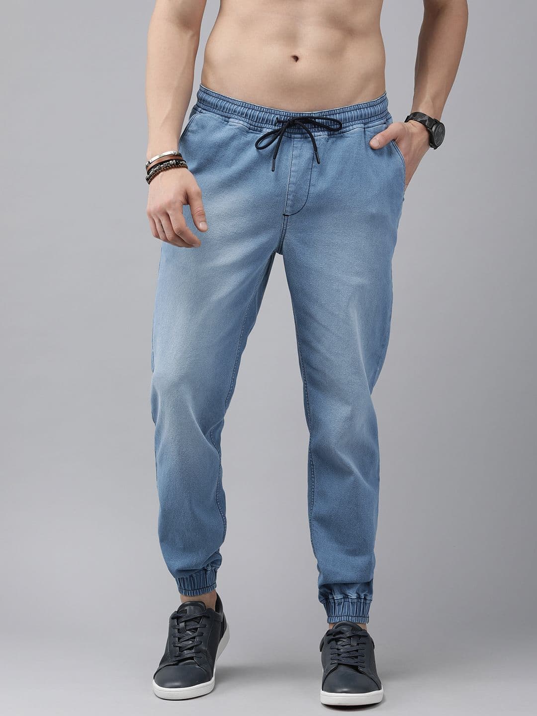 Roadster Men Blue Stretchable Slim Fit Jeans - view 1