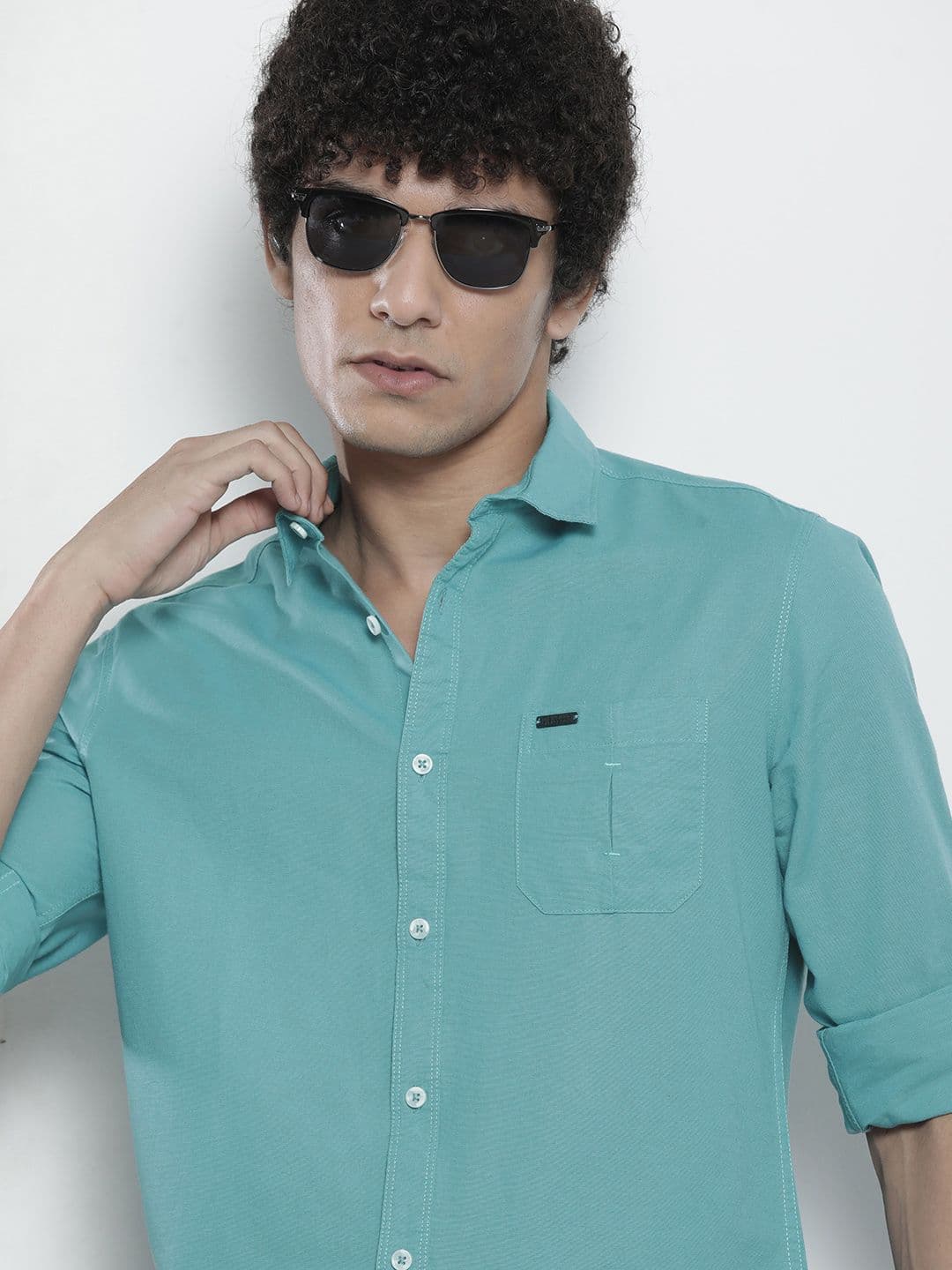 The Indian Garage Co Men Blue Solid Casual Shirt - view 1
