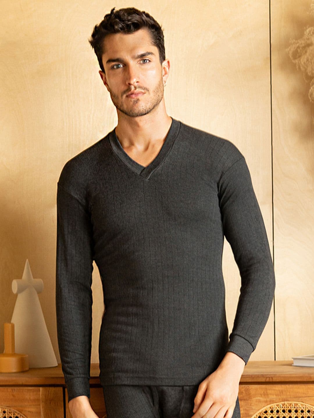 LUX PARKER Men Black Solid Cotton Thermal Top - view 1