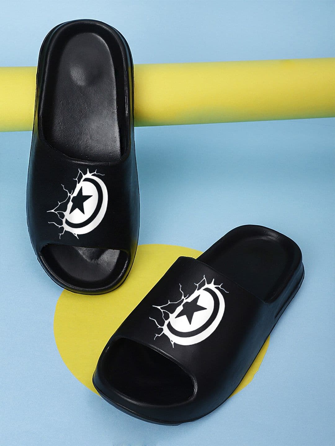 Pampy Angel Men Printed Rubber Sliders Flip Flops - view 1