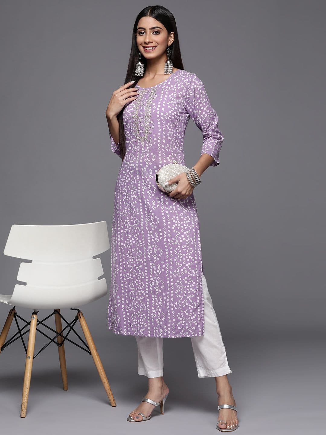 Varanga Women Lavender & White Bandhani Printed Gotta Patti Cotton Straight Kurta - view 1