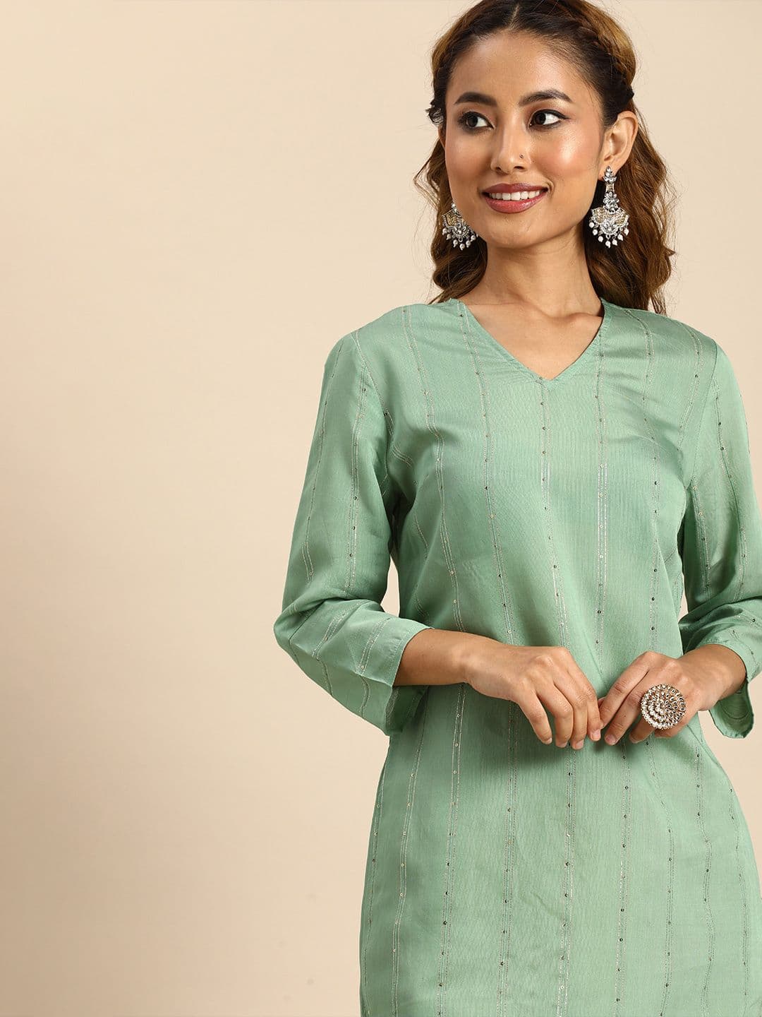 Sangria Women Green Sequined Jacquard Chanderi Silk Kurta - view 1