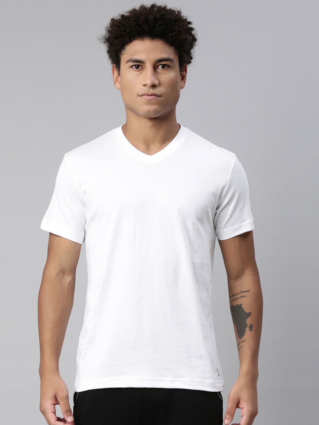 Levis Smartskin Technology V-Neck Pure Cotton Lounge T-shirt - view 1