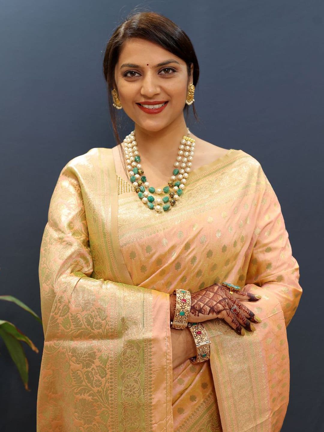 Royal Rajgharana Saree Royal Rajgharana Woven Design Zari Banarasi Sarees - view 1
