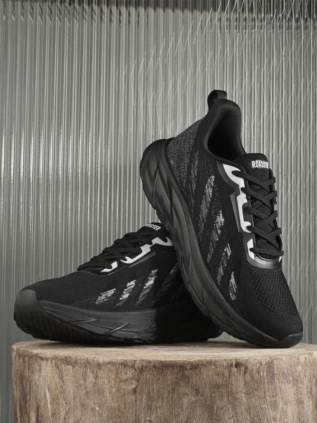 The Roadster Lifestyle Co Men Flyknit Running Walking Training Outdoor Lace Up Sports Shoe - view 1