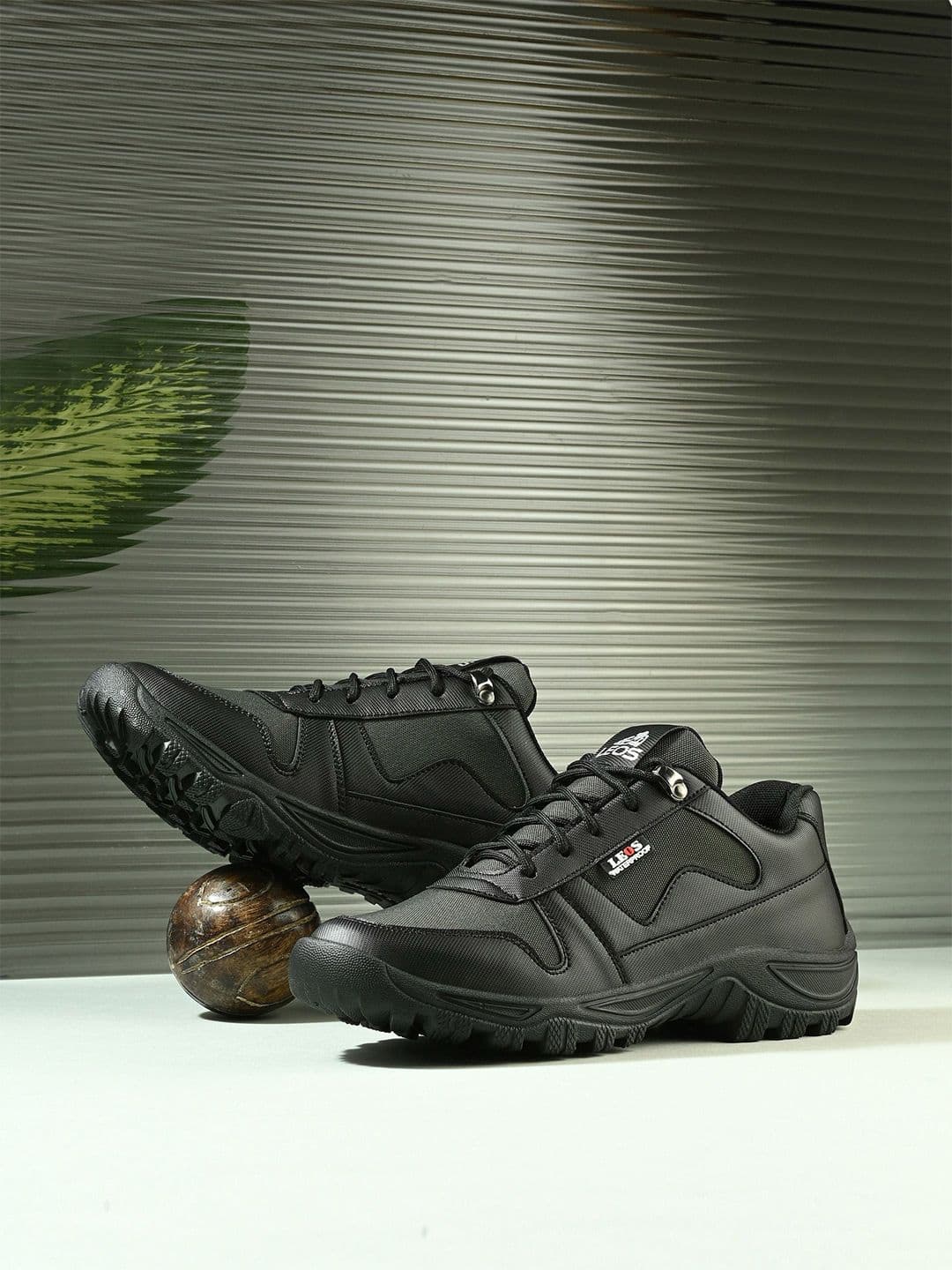 Leo's Fitness Shoes Men Trekking Marking Sports Shoes - view 1