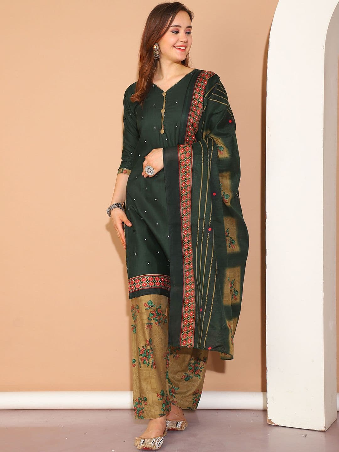 Rajnandini Floral Printed Straight Kurta with Salwar & Dupatta - view 1