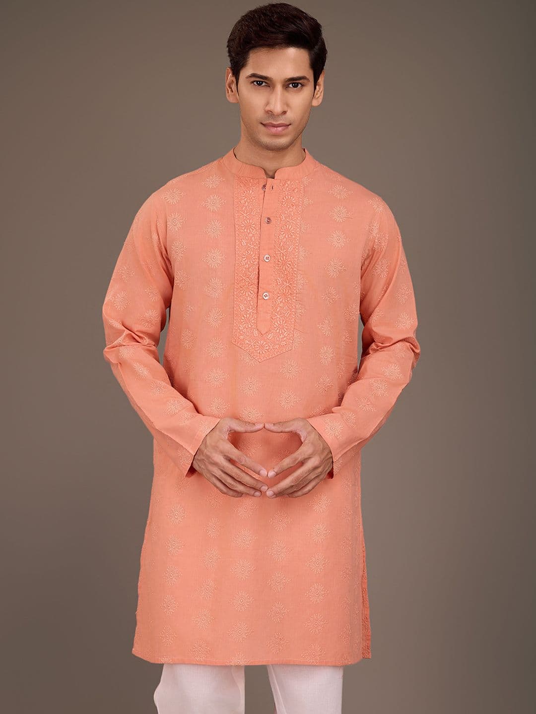 House of Pataudi Floral Embroidered Pure Cotton Chikankari Straight Kurta - view 1