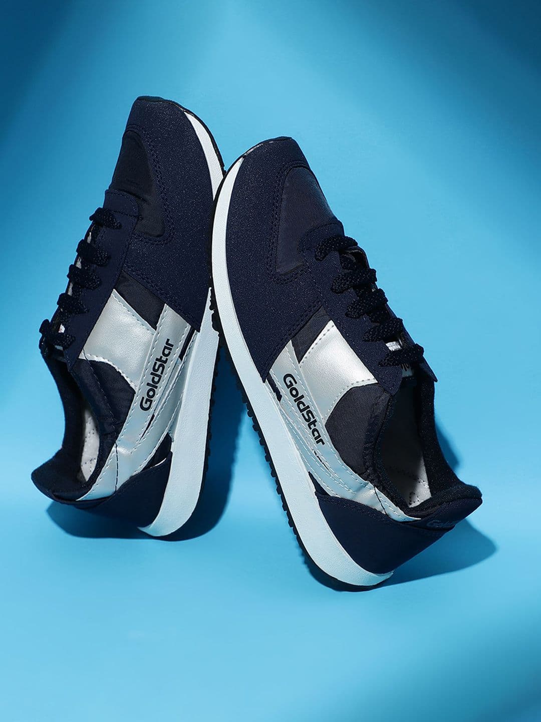 Goldstar Men Running Non-Marking Lace up Shoes - view 1
