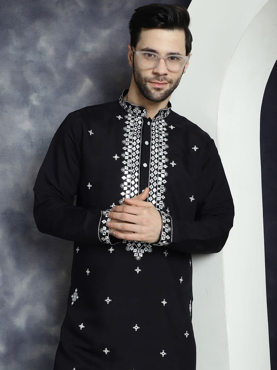 Jompers Mandarin Collar Floral Embroidered Thread Work Kurta - view 1