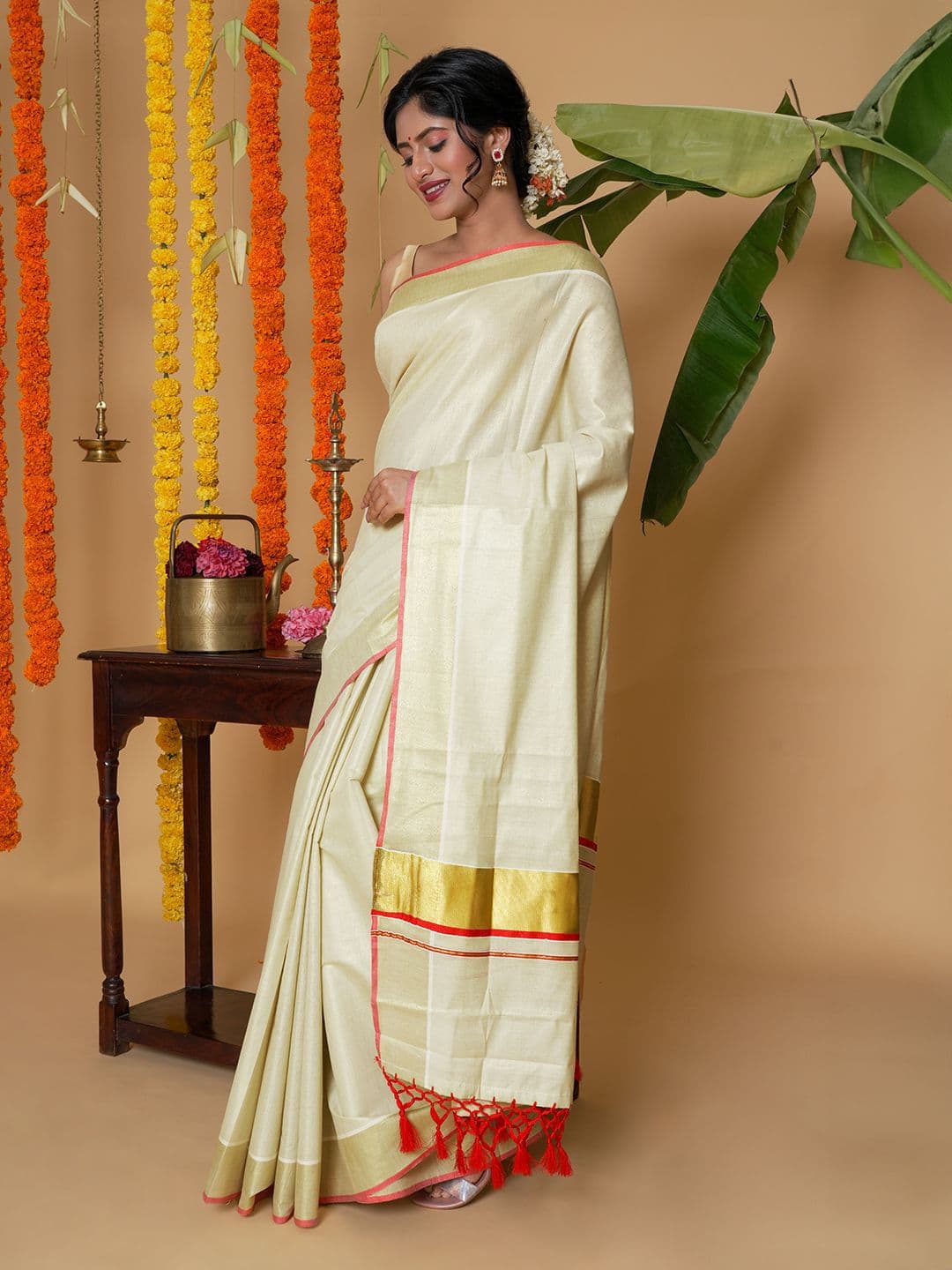 TEEJH Kabani Kerala Red Zari Kasavu Tissue Saree - view 1