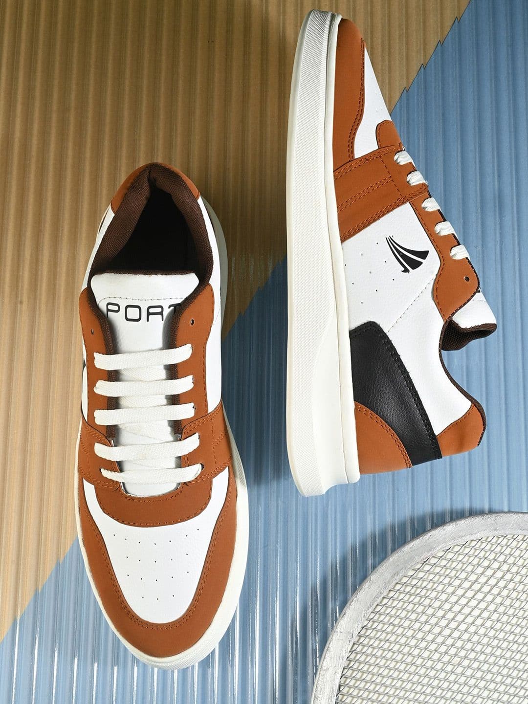 port Men Running Non-Marking Shoes - view 1